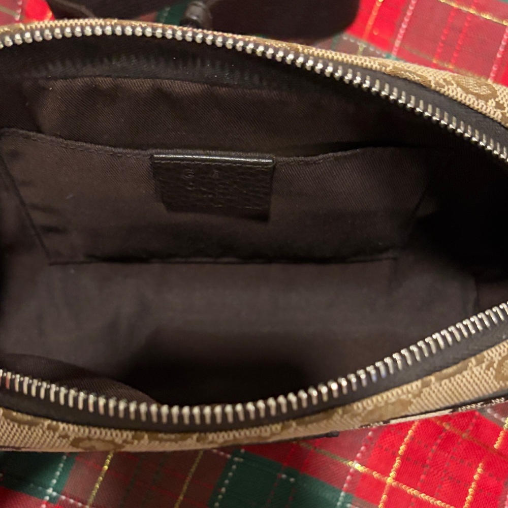 Gucci Beige and Brown Monogram Belt Bag - Picture 9 of 9
